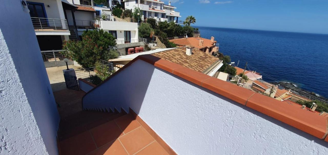 Appartamento Terrazza Vista Mare Cala Gonone Kültér fotó