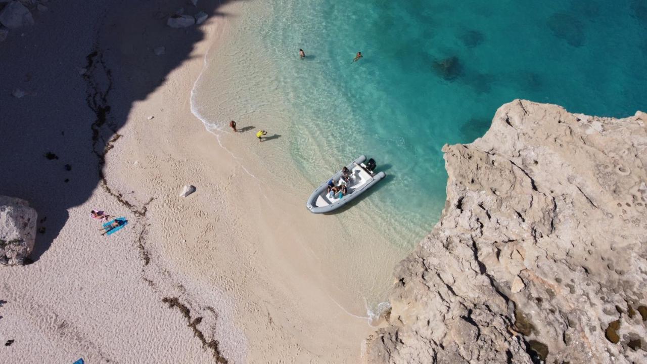 Appartamento Terrazza Vista Mare Cala Gonone Kültér fotó